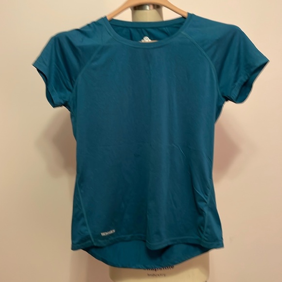 EMS Tops - Women’s Activewear Short Sleeve Top Sz Small EMS.